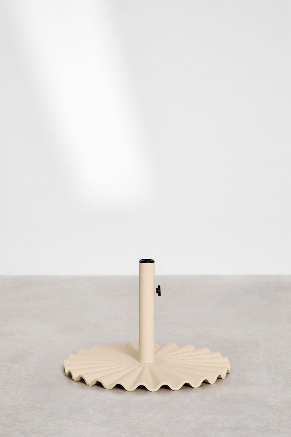 Outdoor umbrella base BALO, cream
