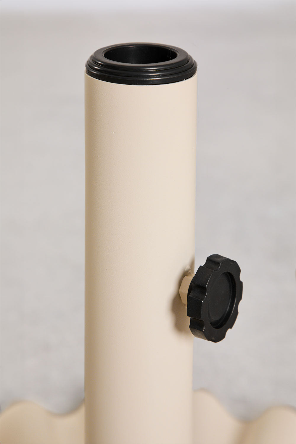 Outdoor umbrella base BALO, cream