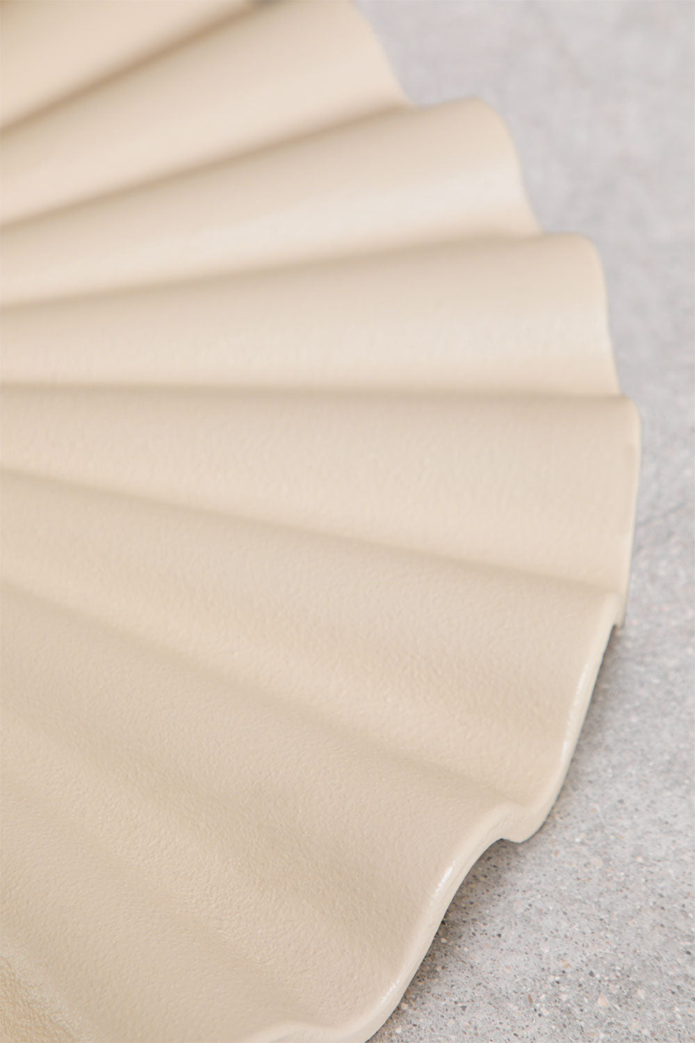 Outdoor umbrella base BALO, cream