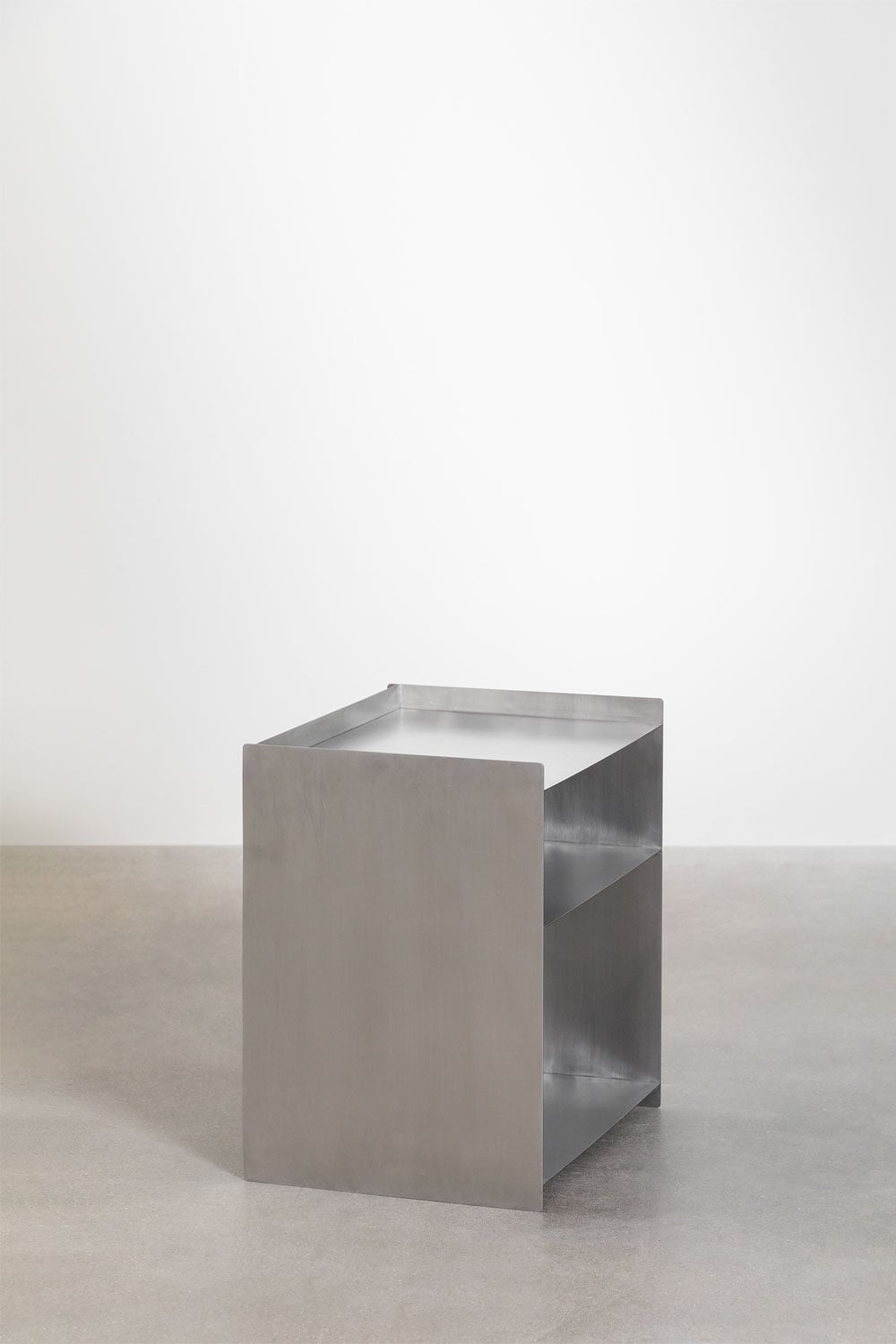 Side table NENDEA, silver