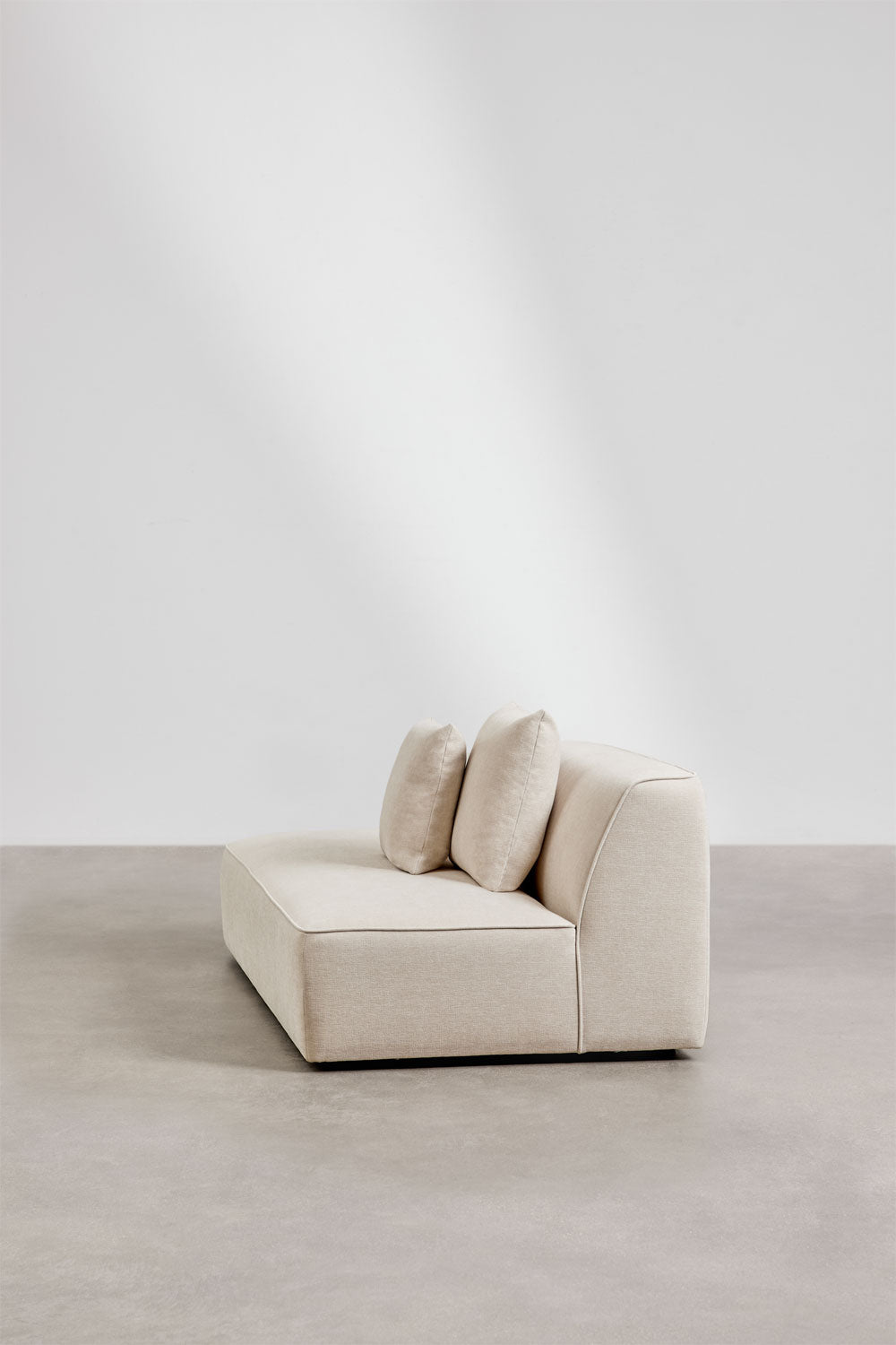 Modulinė sofa DZORELA – artimas planas