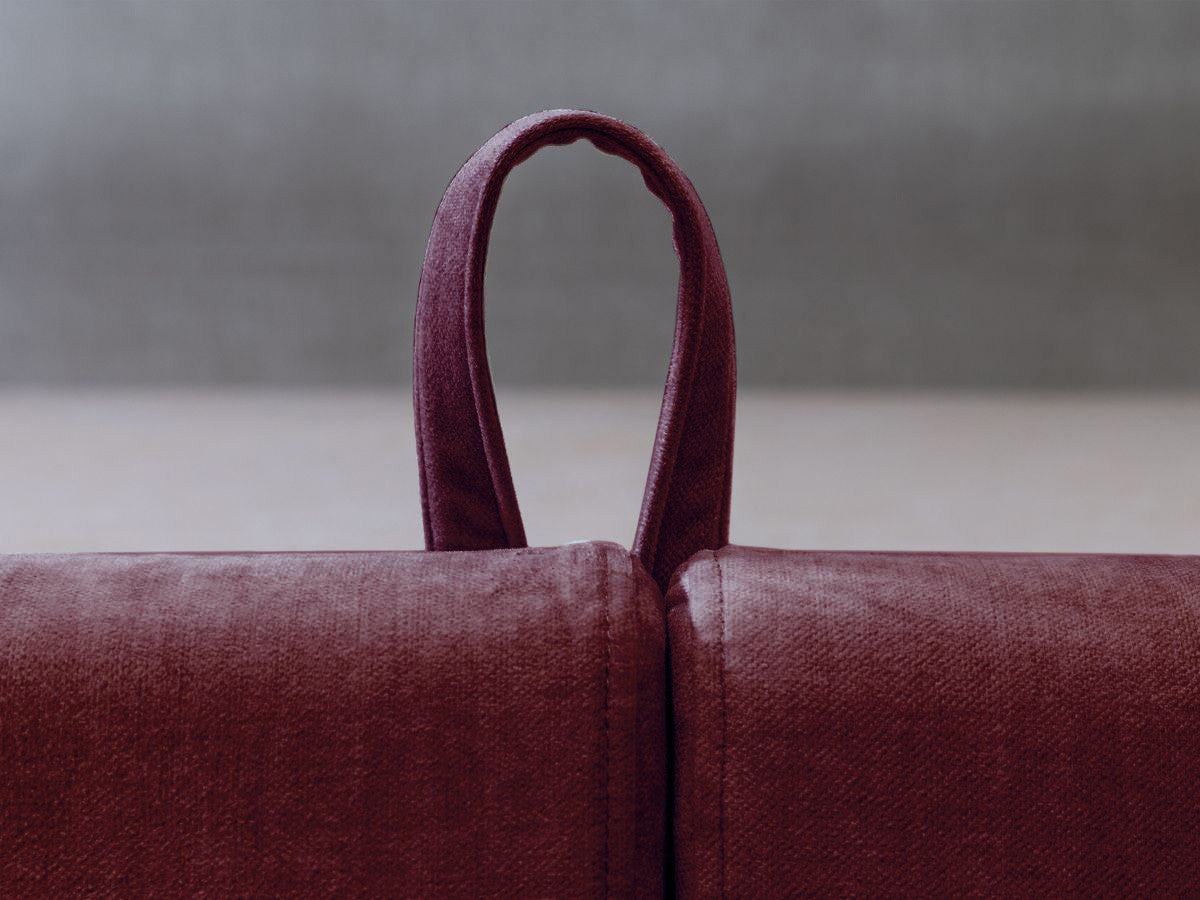 Lova JADE, 180x200 cm, raudona su pagalvėlėmis