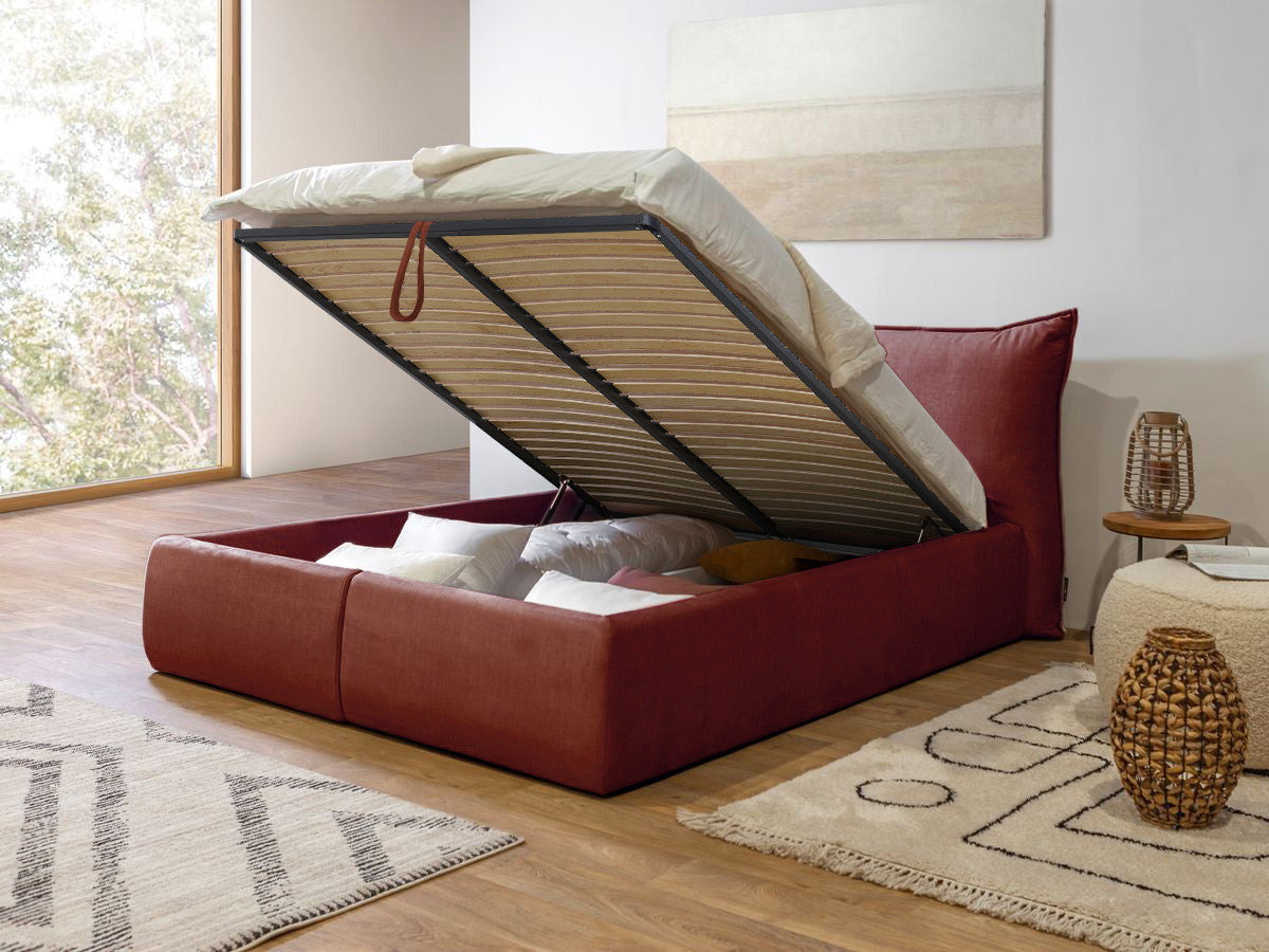 Lova JADE, 180x200 cm, raudona moderniame interjere