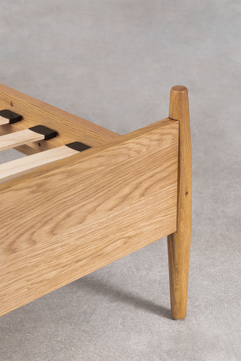 ANDIRA bed