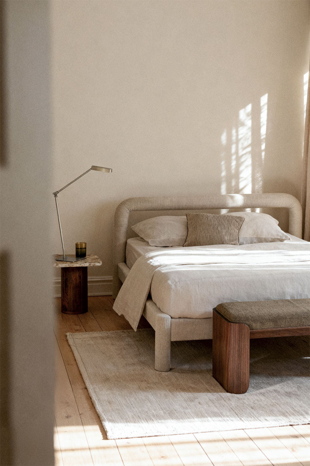 Bed VORIARO, chenille