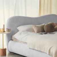 Lova softy 140x200 pilka spalva boucle – kokybiška sprendimas, suteikiantis elegancijos jūsų miegamajam | namuideja.lt | lovo
