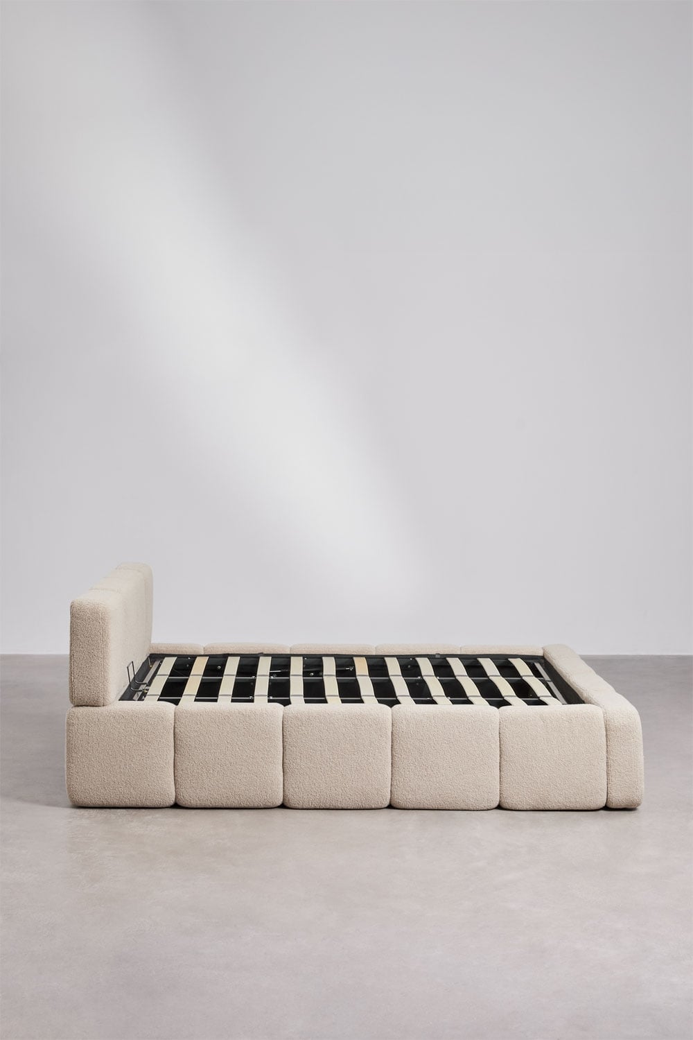 Lova RARAURA, bouclé II