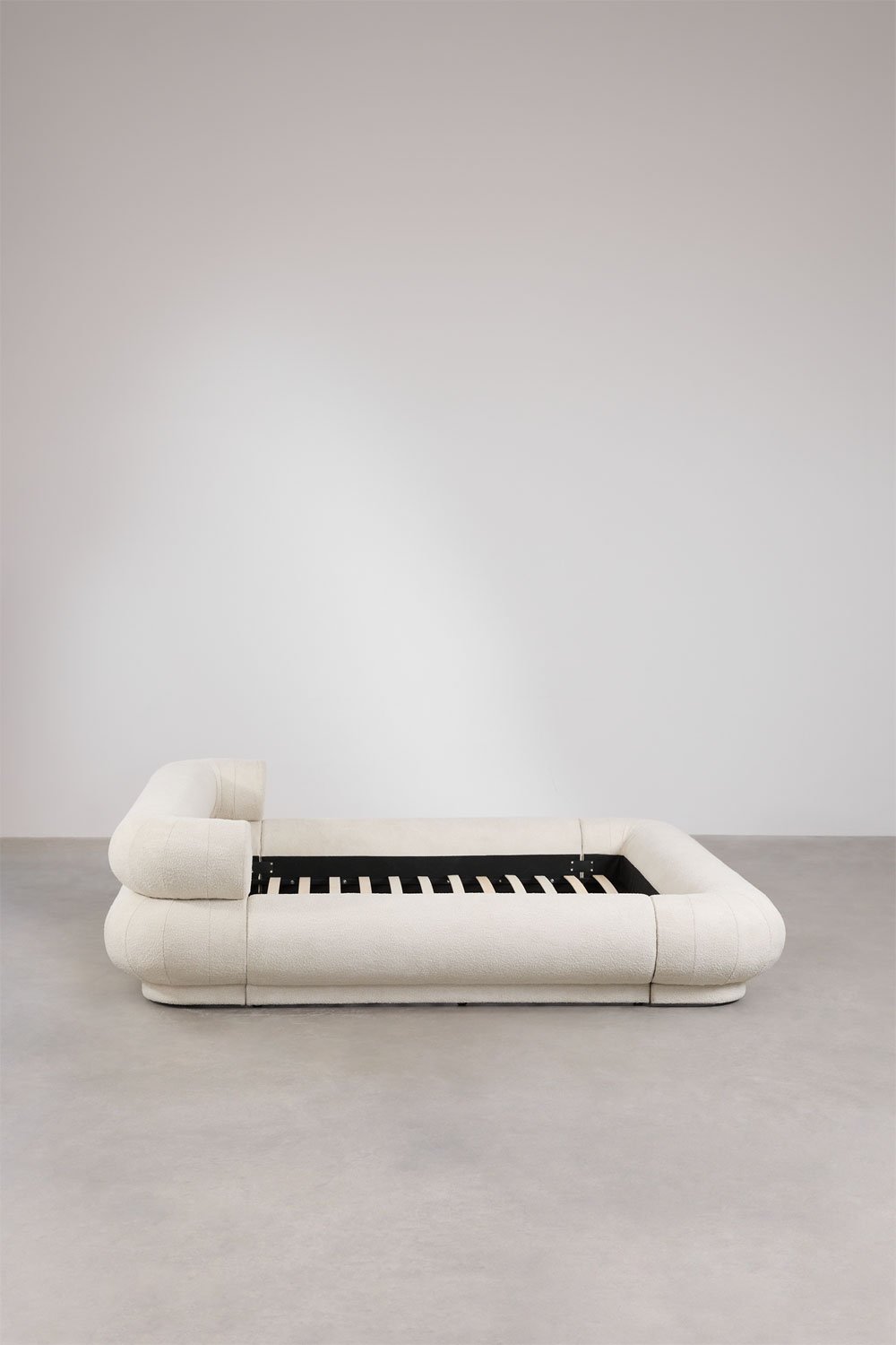 Lova BERNADET, bouclé baltos spalvos