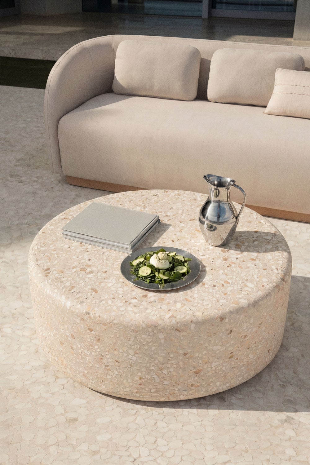 Apvalus lauko staliukas TERRAZZO, bežinis terrazzo