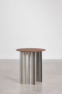 Pagalbinis staliukas VERAURA viršaus vaizdas su apvaliu stalviršiu