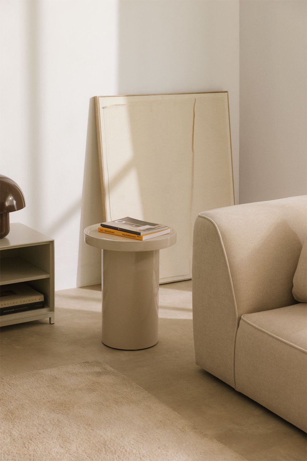 Pagalbinis staliukas KORUERO apvalus blizgus MDF staliukas o40 cm