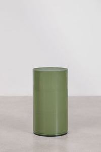 Staliukas SARUORA 30 cm su lentynomis minimalistiniame interjere