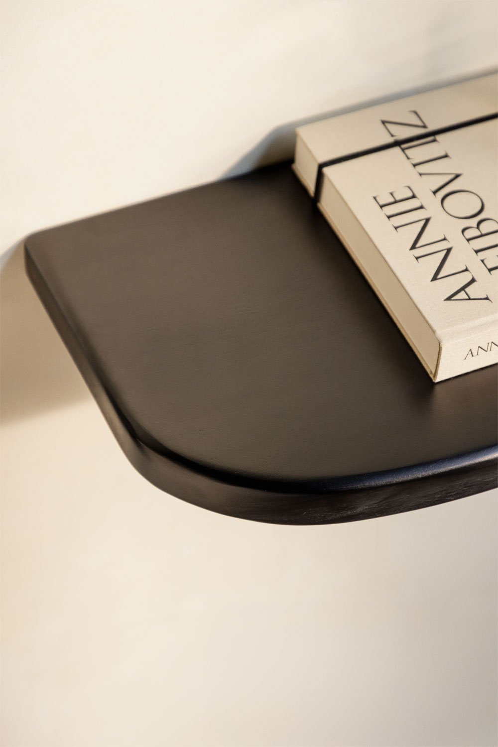 Sieninė naktinė lentynėlė CENEINO 45x25 cm iš mango medienos