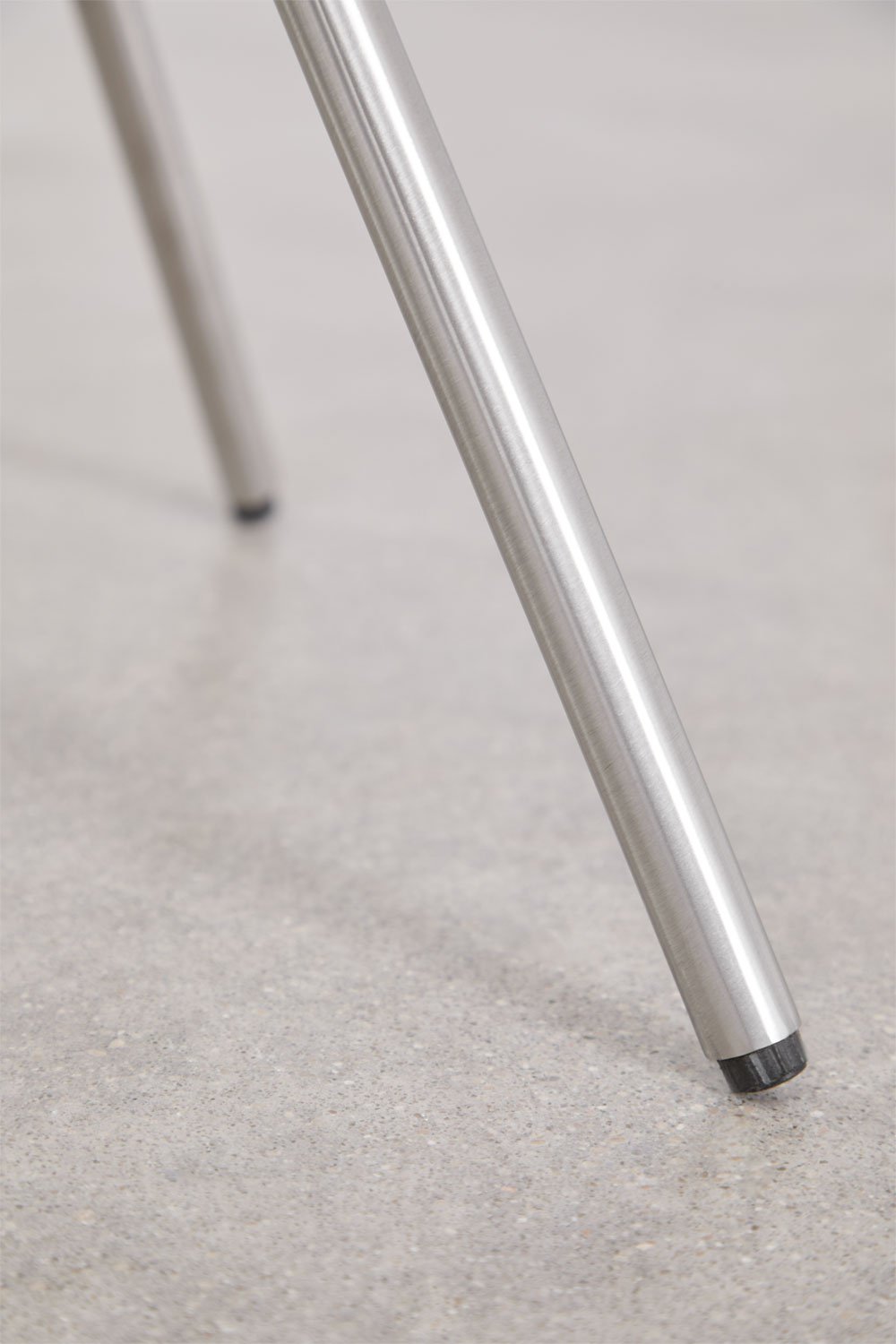 Naktinis staliukas ORVAINO apvalus stalviršis vaizde iš viršaus