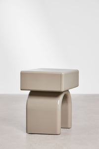 Naktinis staliukas TARAARA stalčiaus detalė