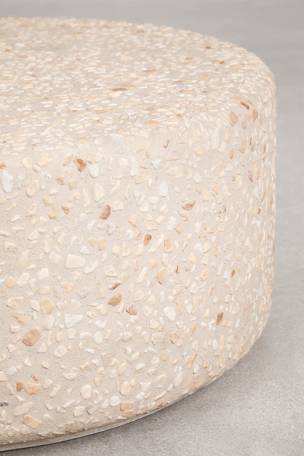 Apvalus kavos staliukas GARIINO vaizdas iš viršaus