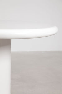 Valgomojo stalas SARUARO valgomojo erdvėje