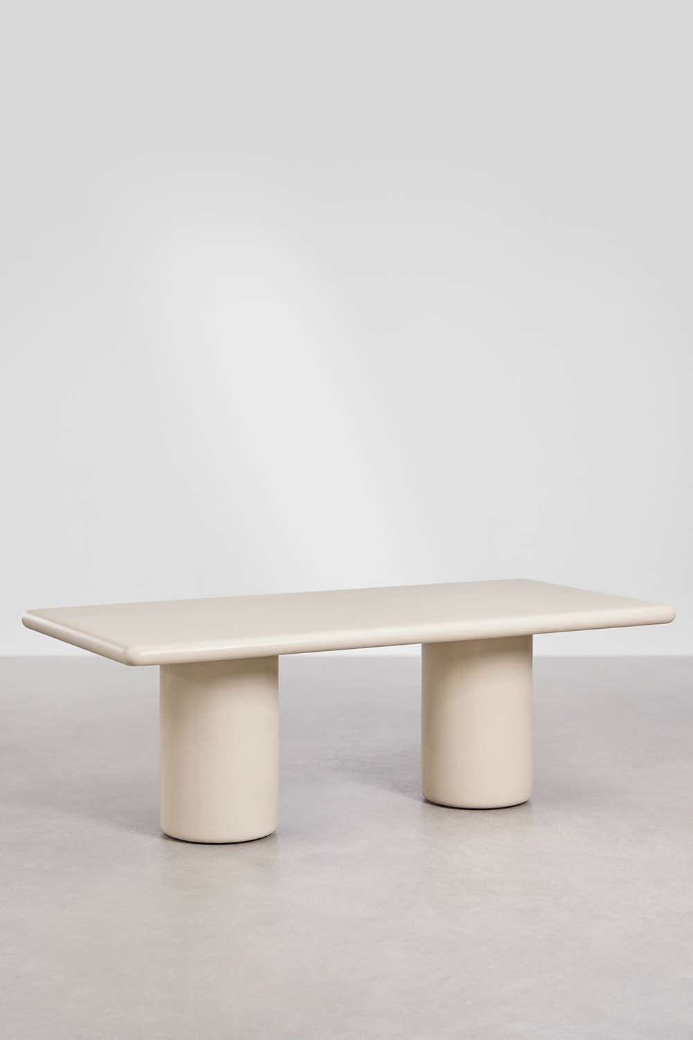 Stačiakampis cementinis valgomojo stalas NAVAARO 220x100 cm moderniame interjere