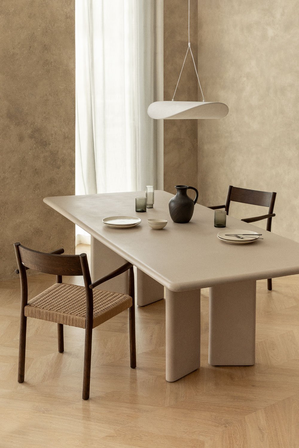 Valgomojo stalas RIVUORO 240x100 cm iš cemento iki 10 žmonių