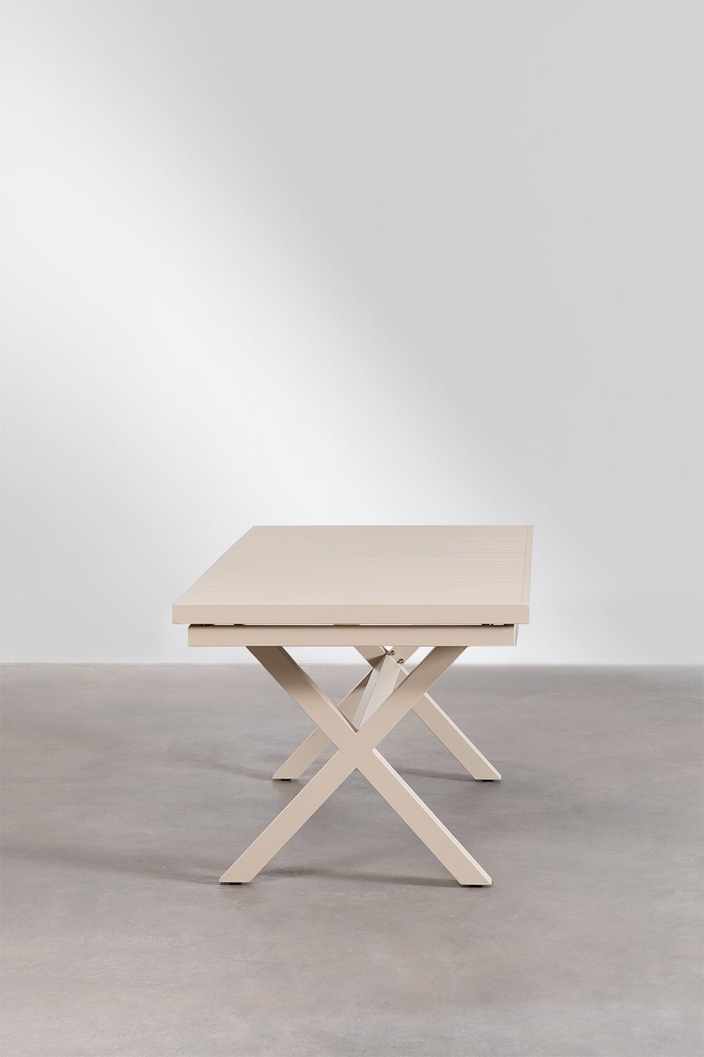 Valgomojo stalas FARIERO su prailginimo mechanizmu