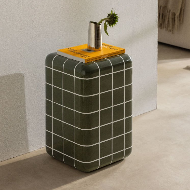 Pagalbinis staliukas SELOUNO 30x30 cm, cementas