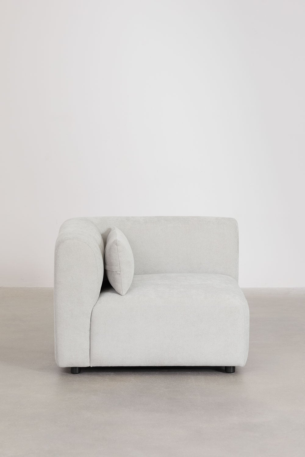 Sofos kampinis modulis FOGLERA minimalistinio dizaino detalė
