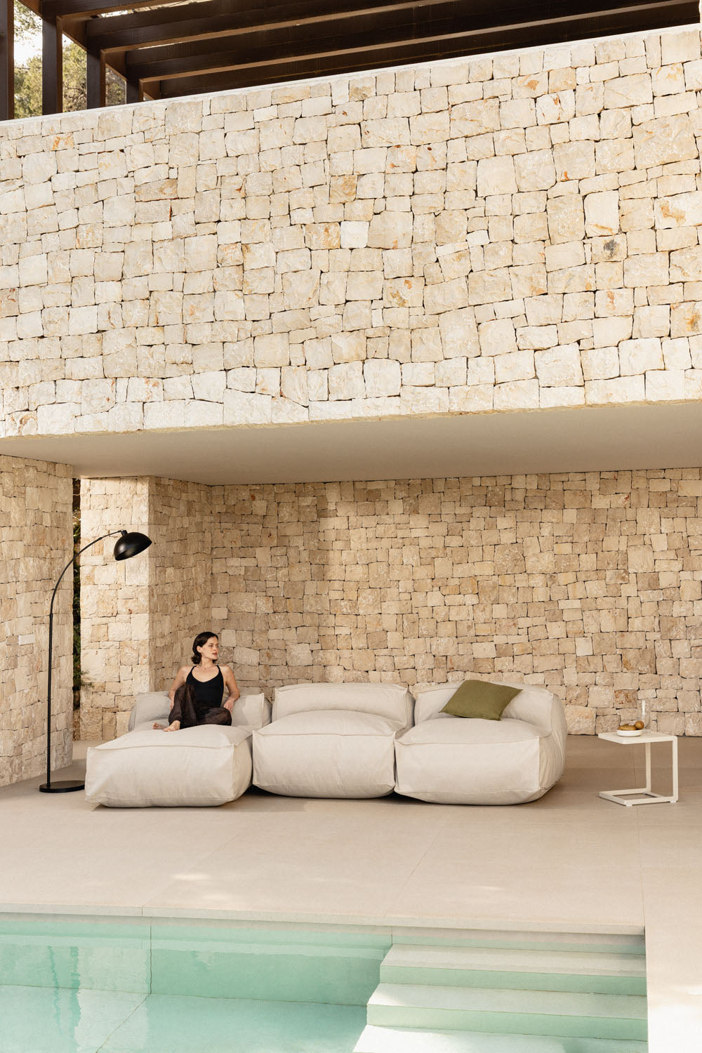 Modulinė lauko sofa VELVA, 3 dalys su šezlongu, kreminė