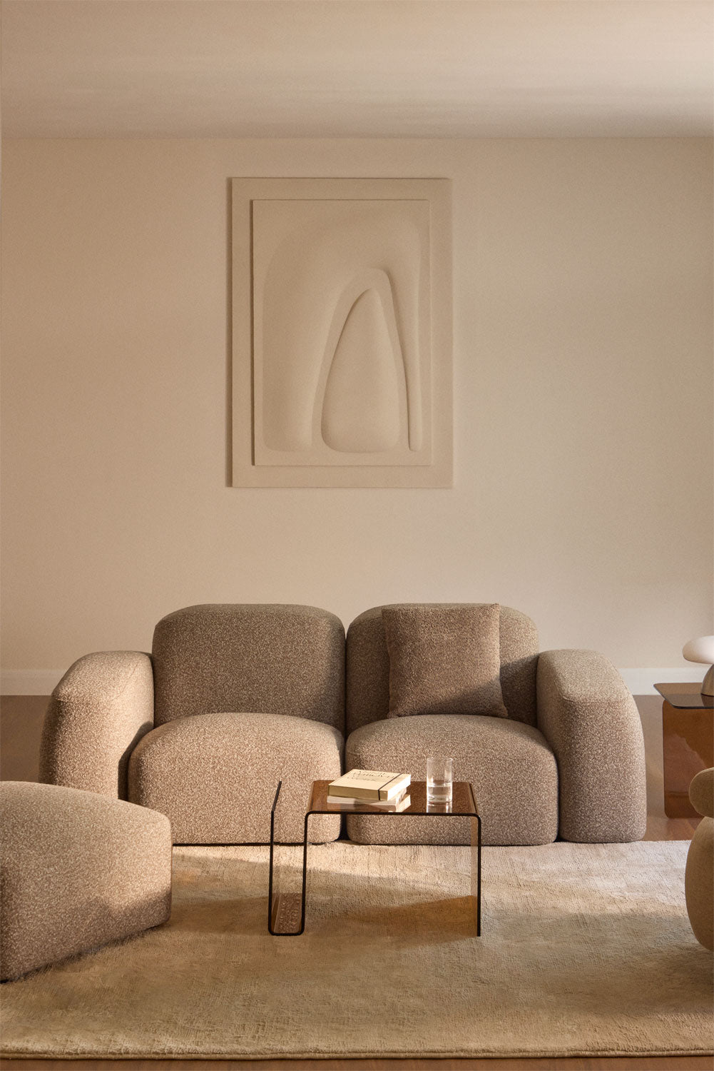 Modulinė sofa BASTIENA su pufu, rudos mokos boucle, 2 dalys