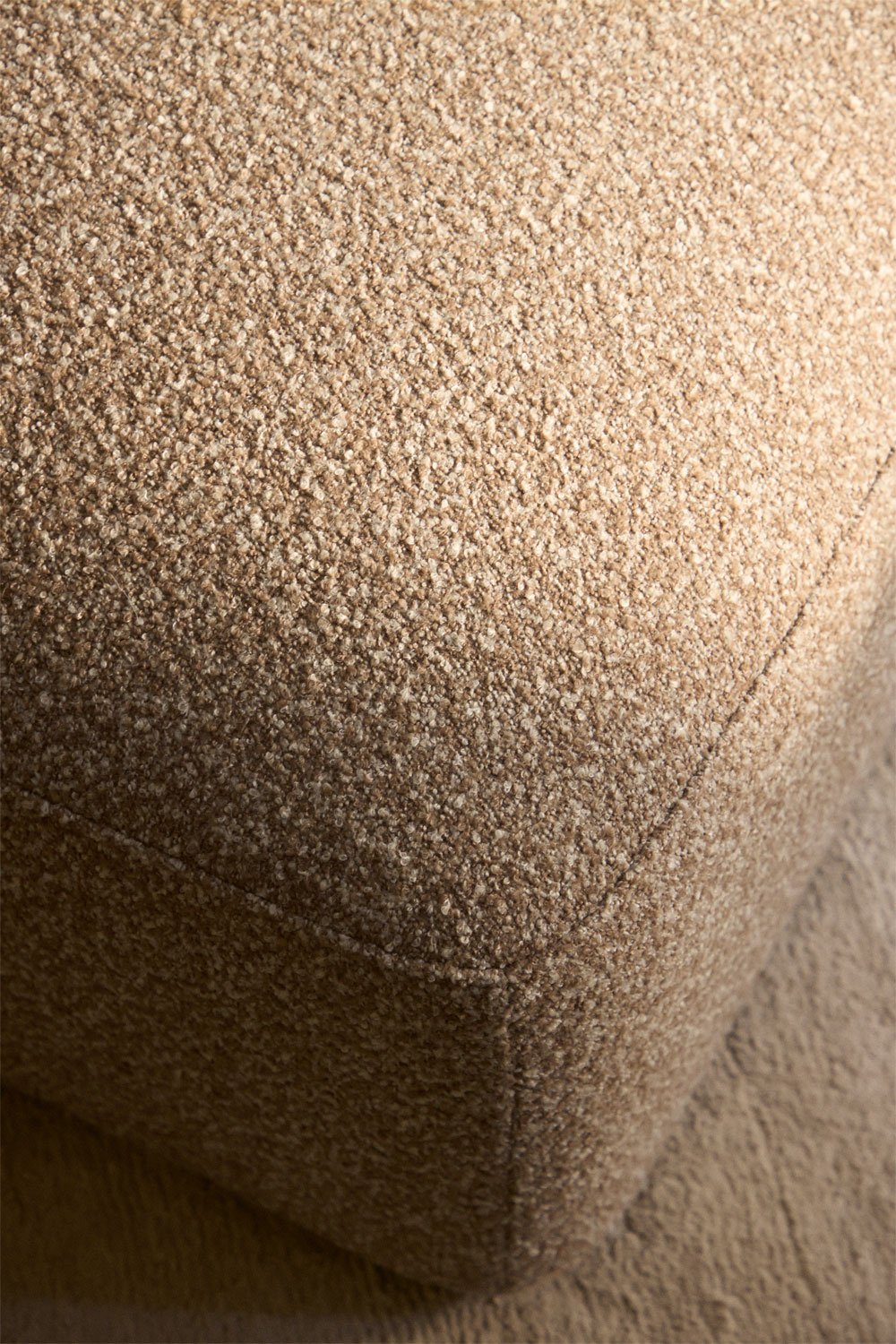 Sofa BASTIAN iš bouclé audinio | namuideja.lt | moderni sofa