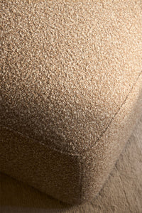 Sofa BASTIAN iš bouclé audinio | namuideja.lt | moderni sofa