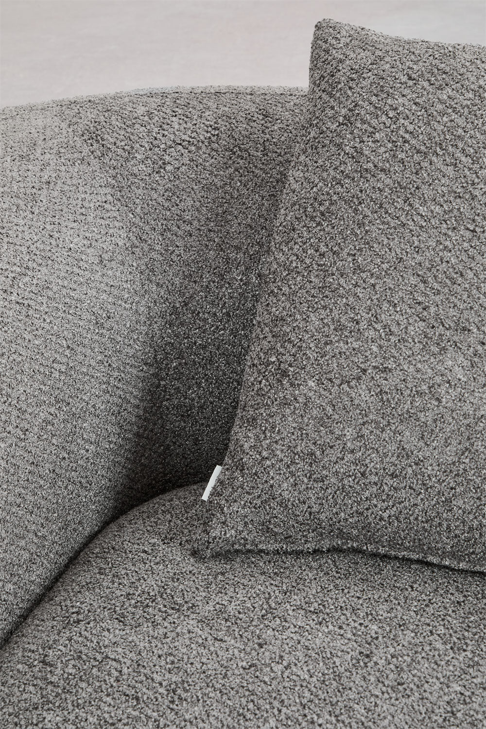 Modulinė sofa KOKONA su kairiuoju gultu – interjere