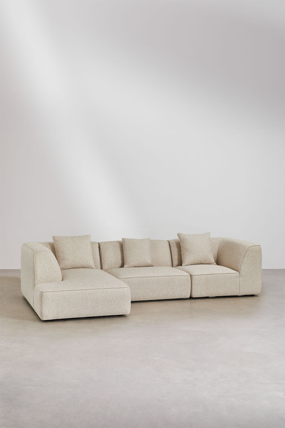 Modulinė sofa BASTIENA – artimas planas
