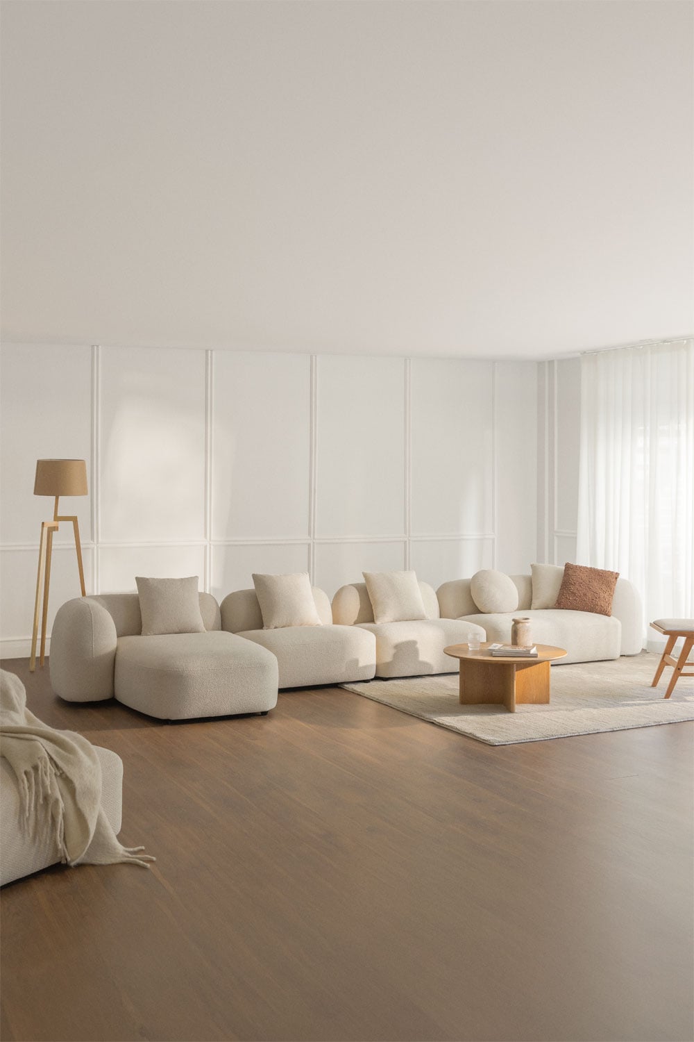 Sofa KOKONA priekinis vaizdas