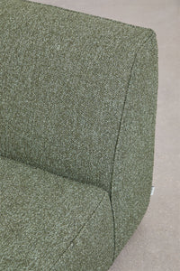 Modulinė sofa KARDENA su dešiniuoju gultu ir pufu – atspalvio detalė