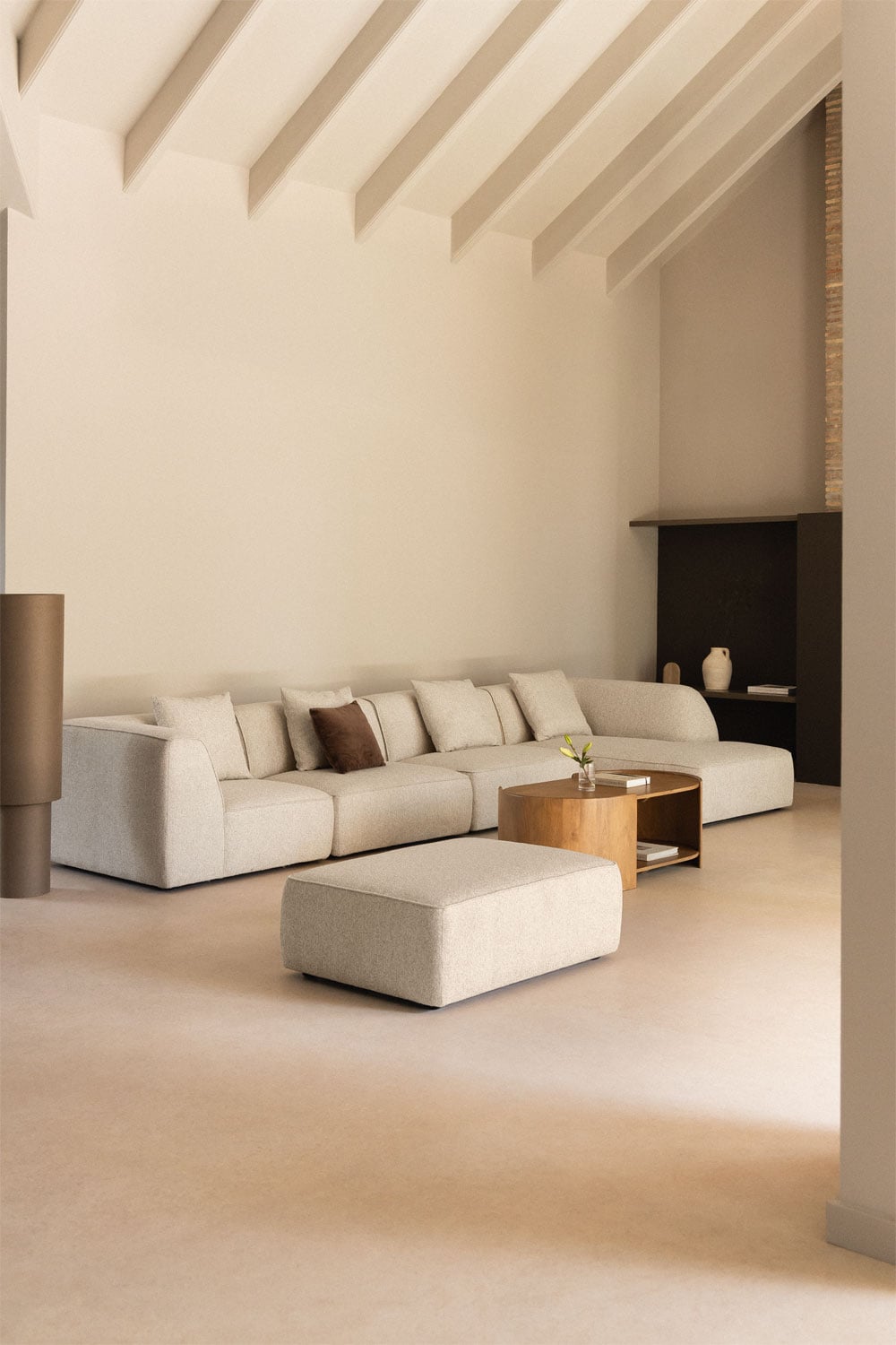 Modulinė sofa KARDENA iš priekio boucle