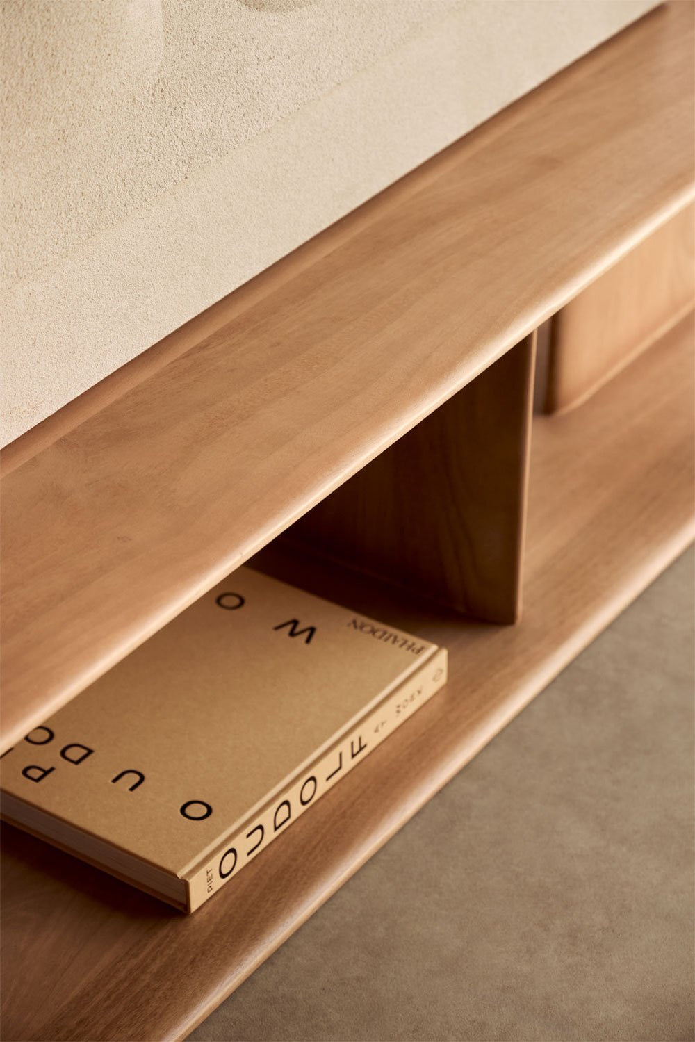 Mango medienos TV spintelė ZENEERO 180 cm su švariu dizainu