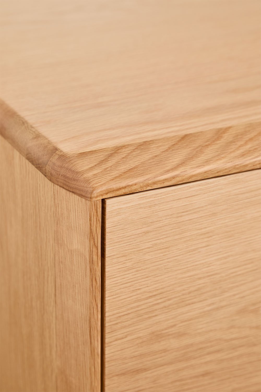 Minimalistinė TV spintelė FENUORA iš medžio lukšto švariam interjerui