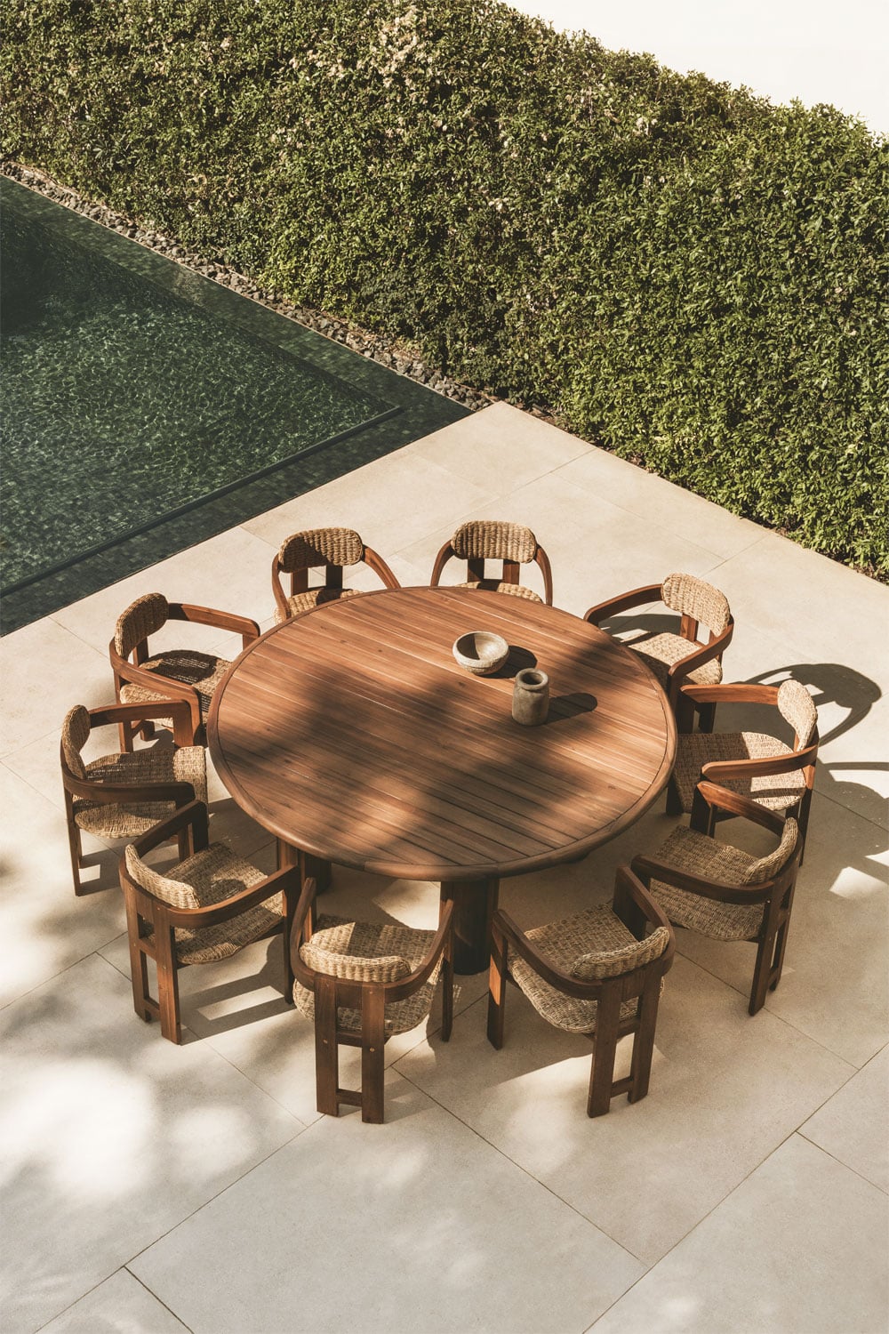 GINARA round set, ten-seater, acacia brown