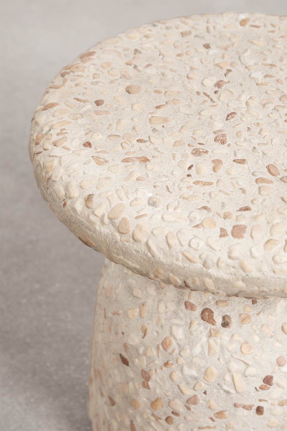 Bedside table KARIORA Ø40 cm, cement