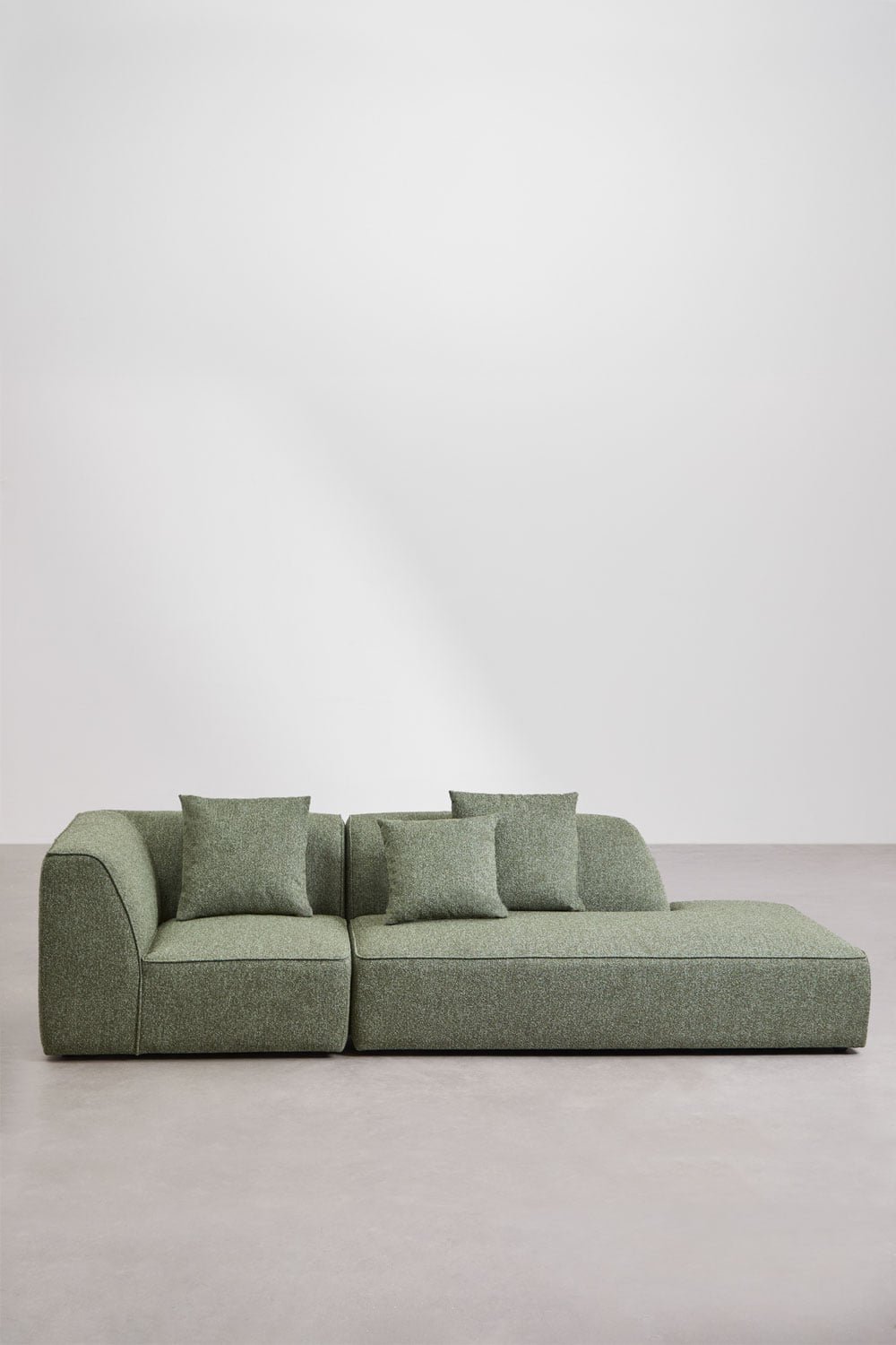 Modulinė kampinė sofa KARDENA kojelės ir grindų vaizdas