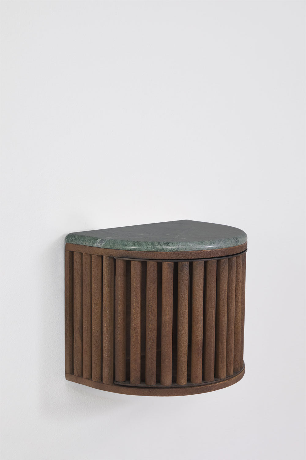 Kabančio naktinio staliuko TALIX išskleistos arba pailgintos padėties vaizdas