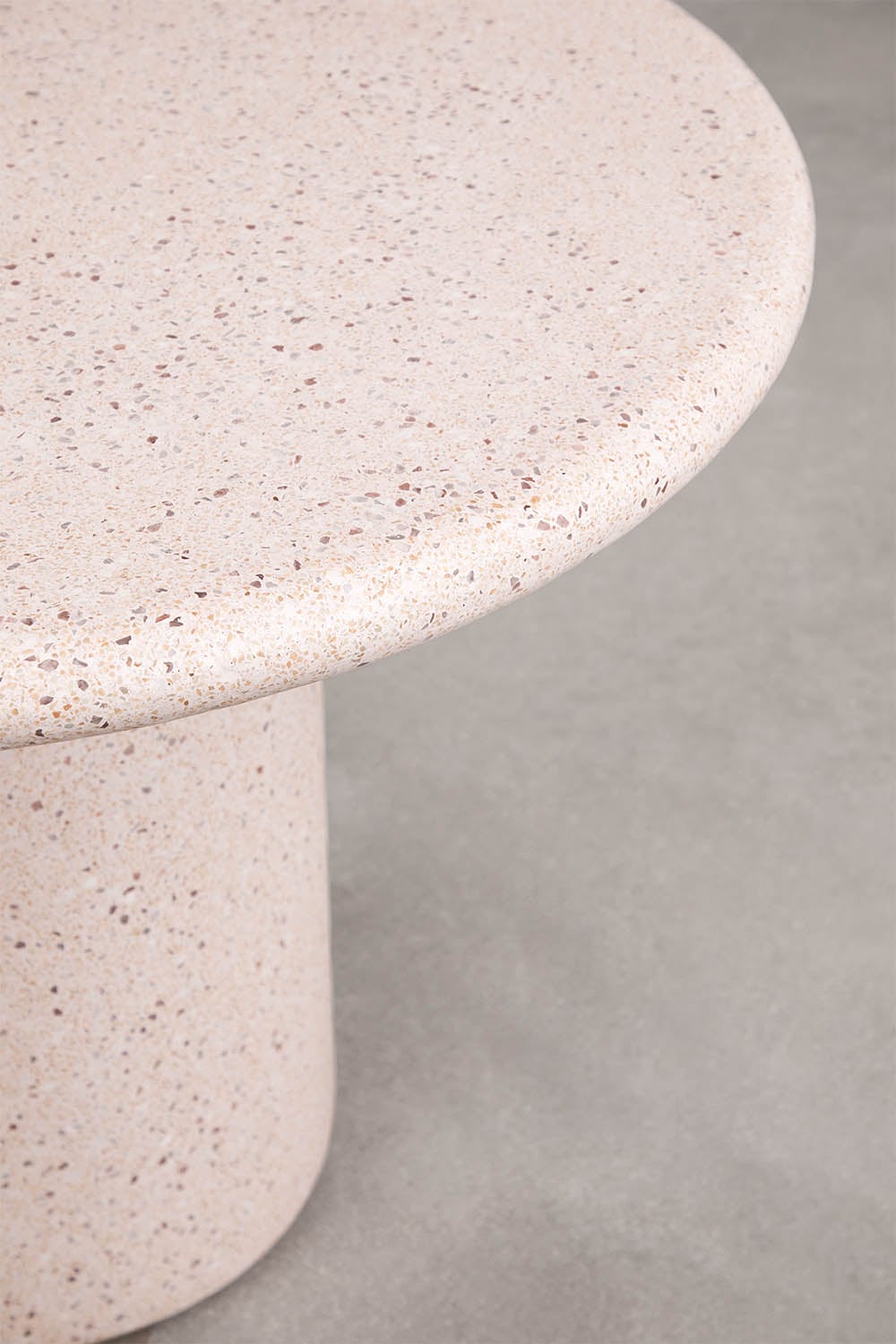 Outdoor table ROZO, pink terrazzo