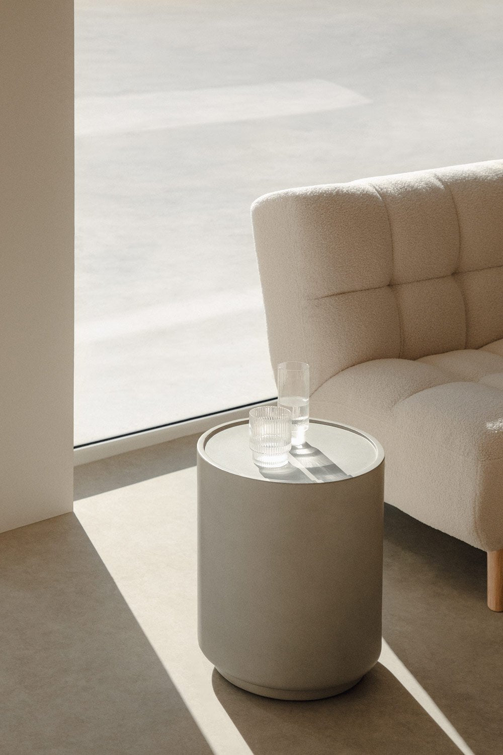 Šoninis staliukas DKISAA, cementas