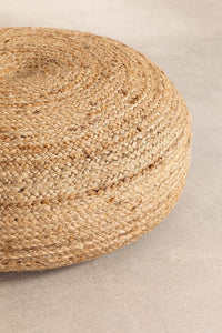 Džiuto pufas PILEVA svetainės interjere džiutas