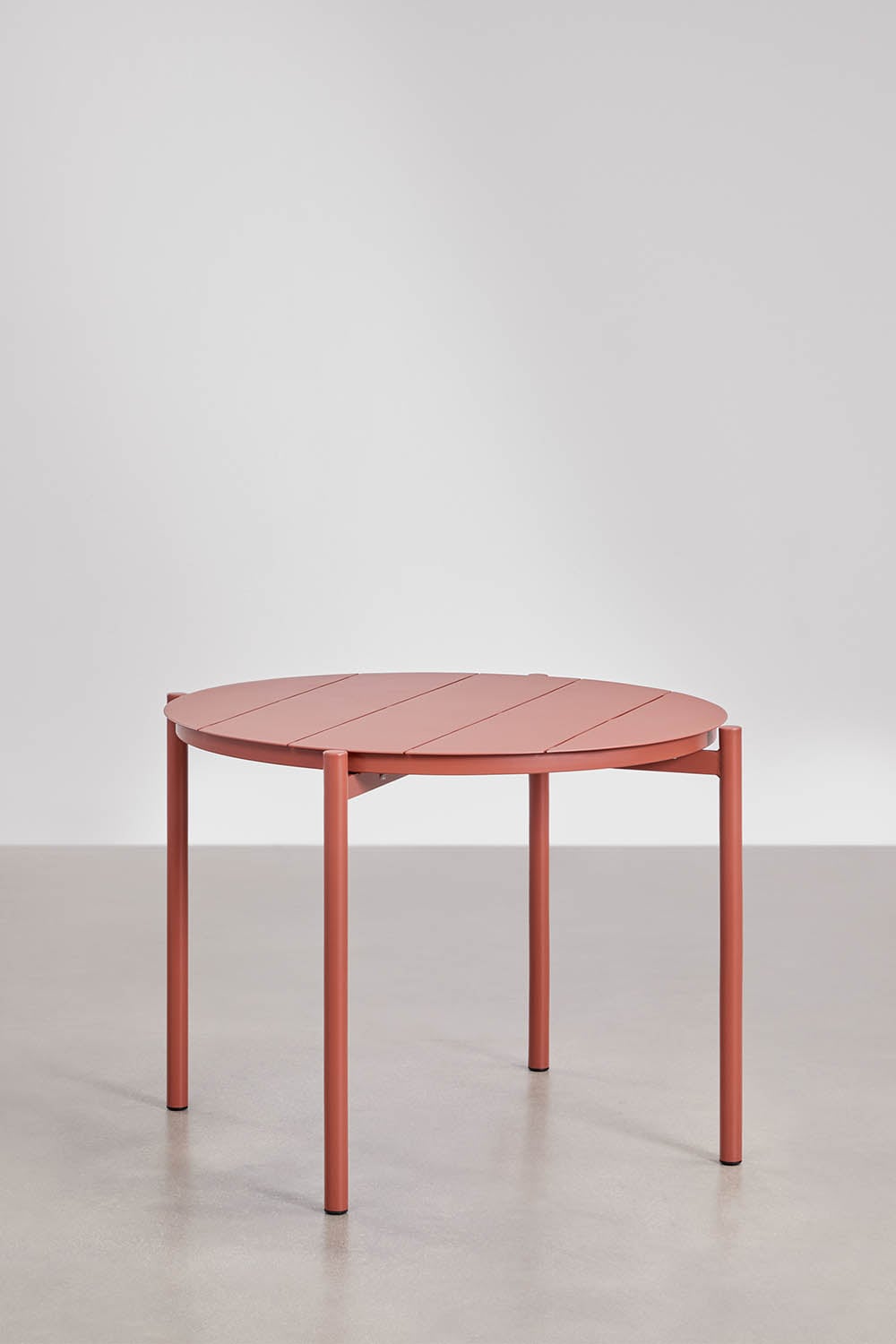 ALERO round outdoor table, terracotta, 110 cm