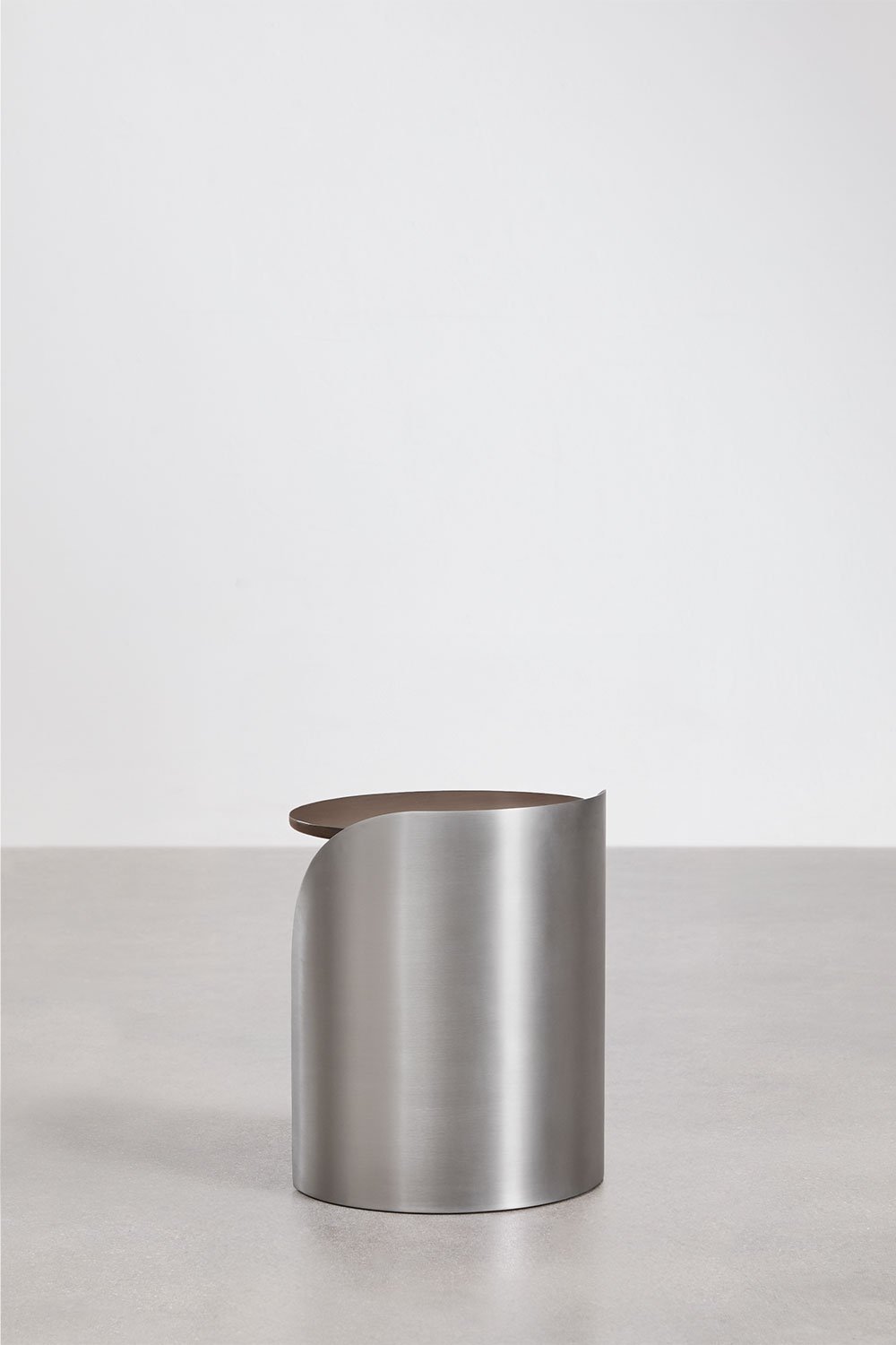 Šoninis staliukas XVETURI