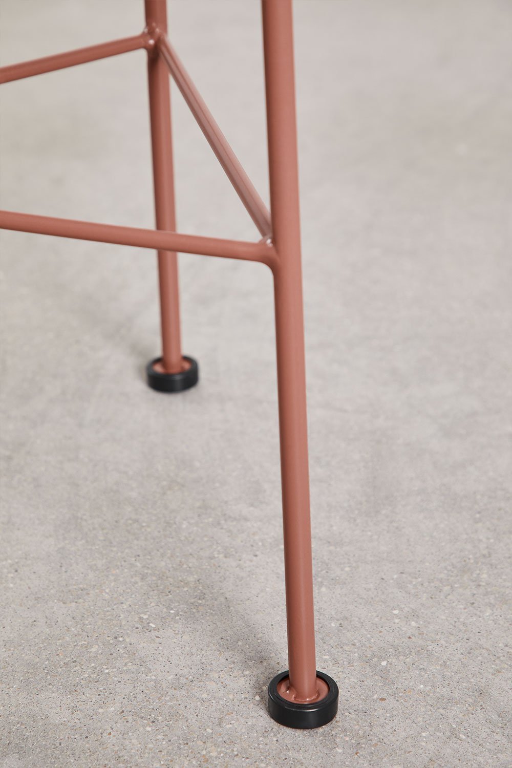 Šoninis staliukas ALISSA