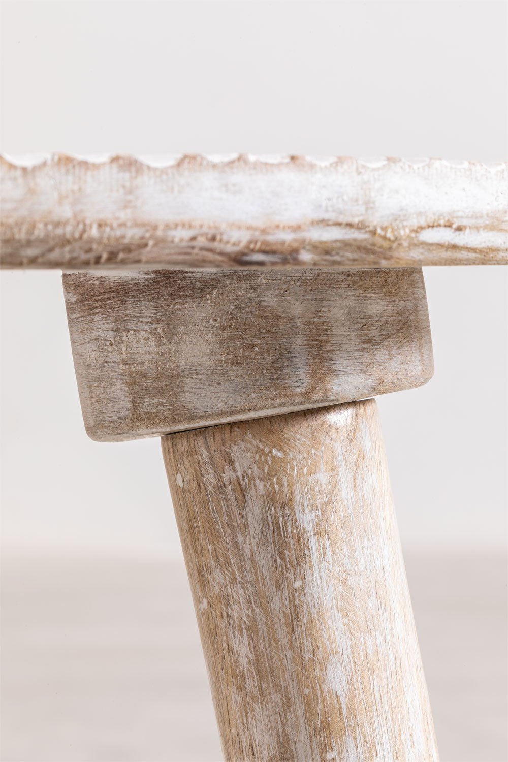 Šoninis staliukas NVUTIRA, mango mediena