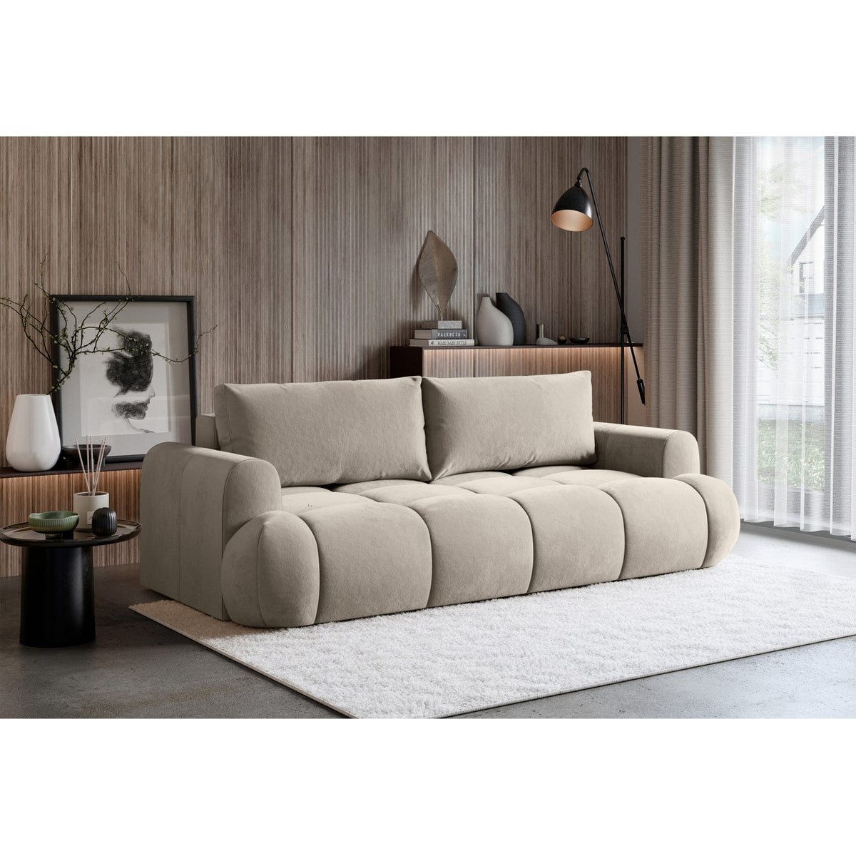 Sofa-lova TARRA, smėlinė su augalu šalia