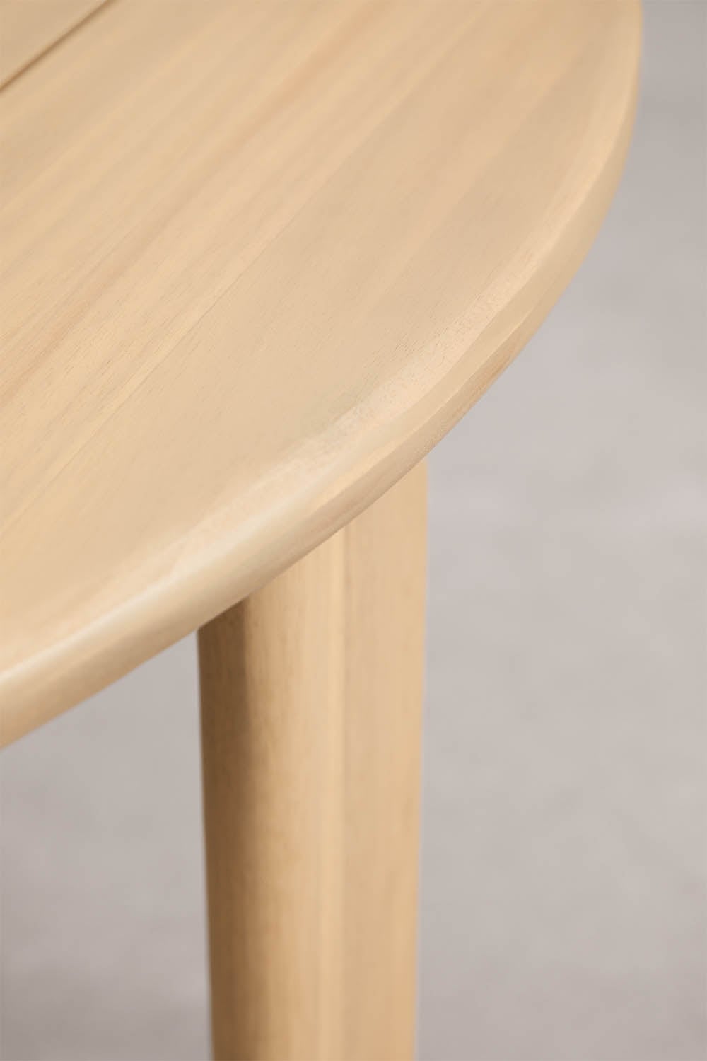 Round outdoor table ULENO, light acacia